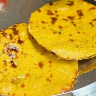 Makki Ki Roti & Sarson Ka Saag