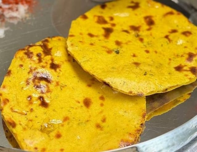 Makki Ki Roti & Sarson Ka Saag.